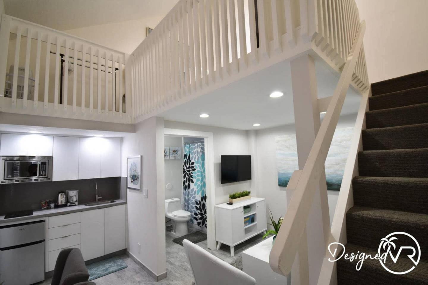 Oceanside Boutique Loft Apt Cozy Beach Unit # 7 ฮอลลีวูด ภายนอก รูปภาพ
